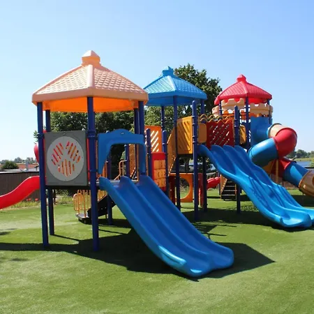 Resort Wood 4 Persons *